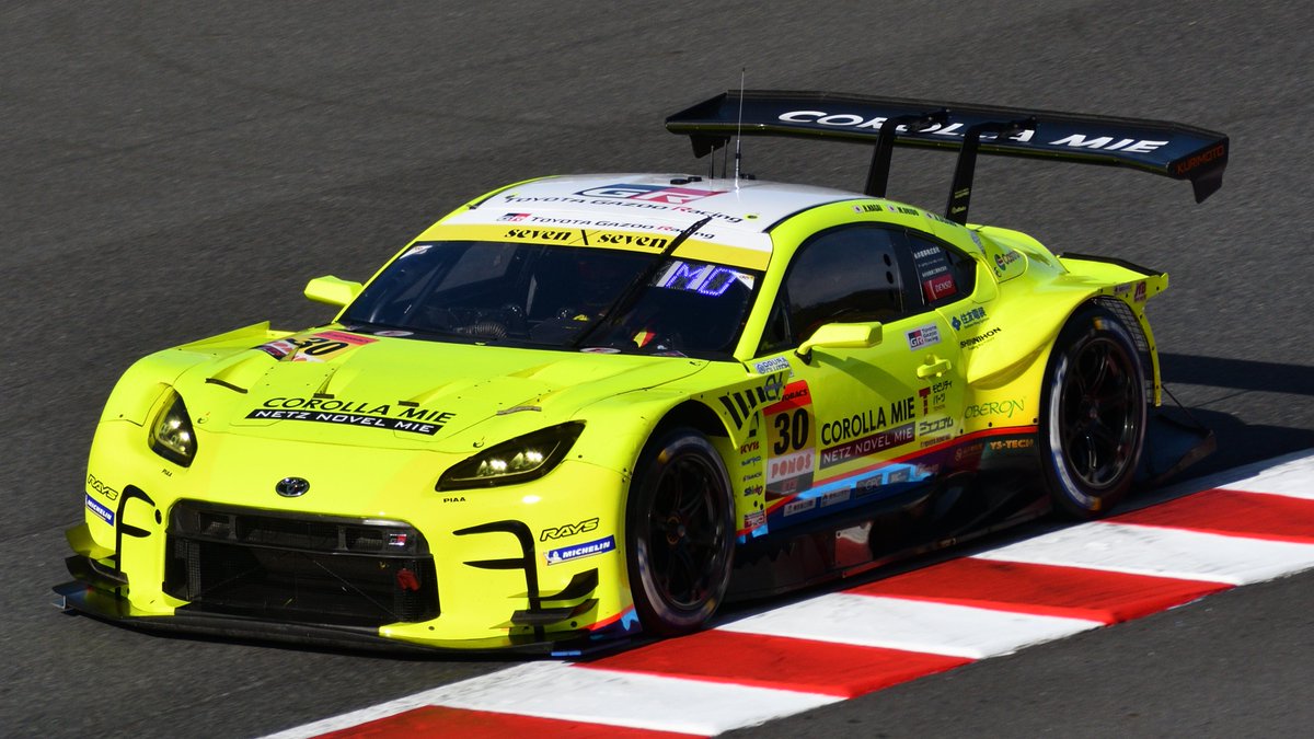 rapid_acty_231's tweet photo. #apr #GR86 GT　2025 #スーパーGT 第8戦もてぎ　レースレポート
https://t.co/Q0n149VxQp　#GT300 
ミシュランタイヤ、厳しいのねぇ…。織戸選手にYOKOHAMAの経験を活かして、良いものに作り上げていってくれたら嬉しいなぁ。 https://t.co/ENXbDkMU8T
