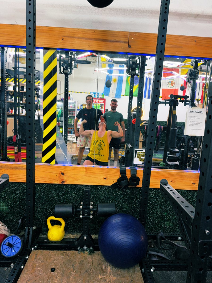 Found the coolest gym in Palermo (garage Gym) with the best boys <a href="/AndreaChello/">Andrea Chello</a> &amp; <a href="/harpoondev/">harp00n.eth 🔜 Devconnect 🇦🇷</a> 🤌🤌

I want to host a workout event while DevCon is happening, who’s comming?