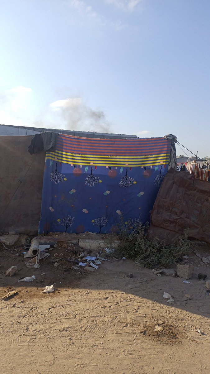 yosef1122005's tweet image. ❄️ Winter is harsh… we have no shelter ❄️
In Gaza, many suffer from hunger and cold every day. Our tent cannot protect us from the harsh winter, and we have no breadwinner.
💔 Your donation brings warmth, food, and hope—help change a family’s fate today.
chuffed.org/project/157274…