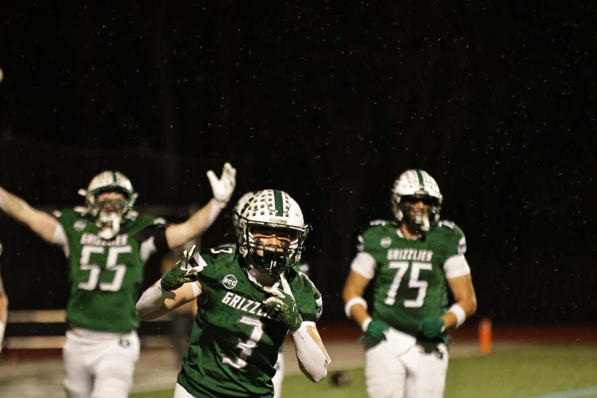 Grizzlies_GHS's tweet image. Guilford beats Lyman Hall 48-8!!! Season record is now 8-1