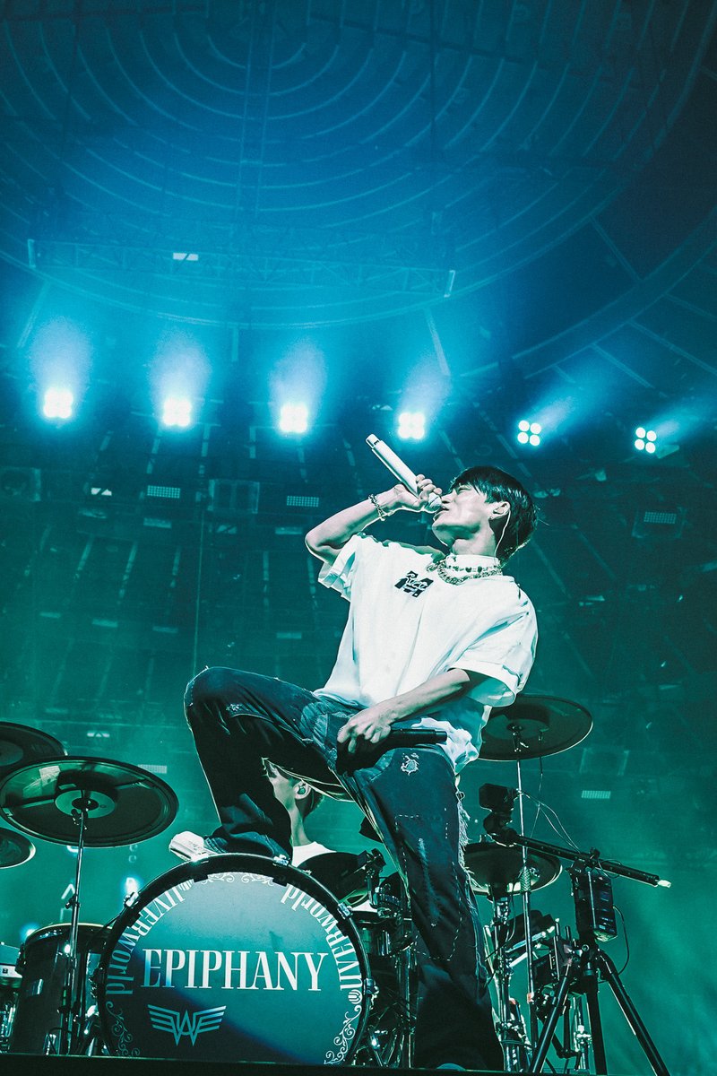 UVERworld公式さんの写真が初日からアツい