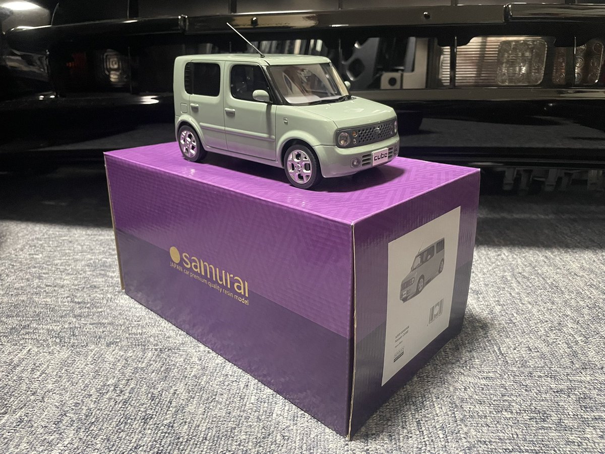 定価の半額未満で売っていてつい買ってしまった…… 京商 サムライ