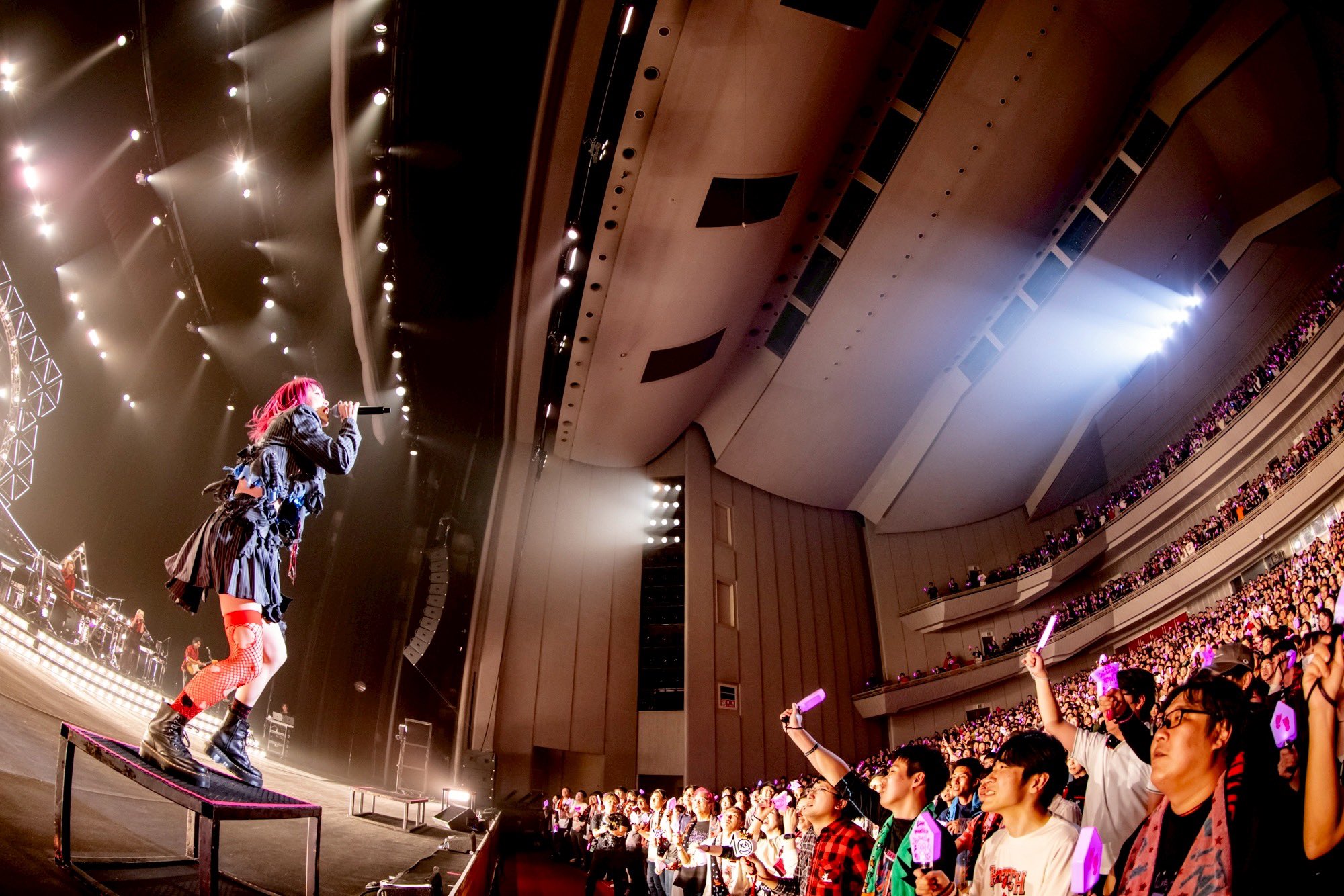 G5zThnTasAAA2yB?format=jpg&name=large