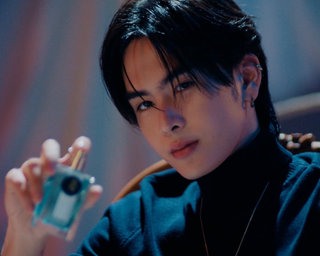 Ppsanta's tweet image. สวัสดีครับ ผมอารัญครับ🤟🏻 #MeAndTheeSeriesEP1