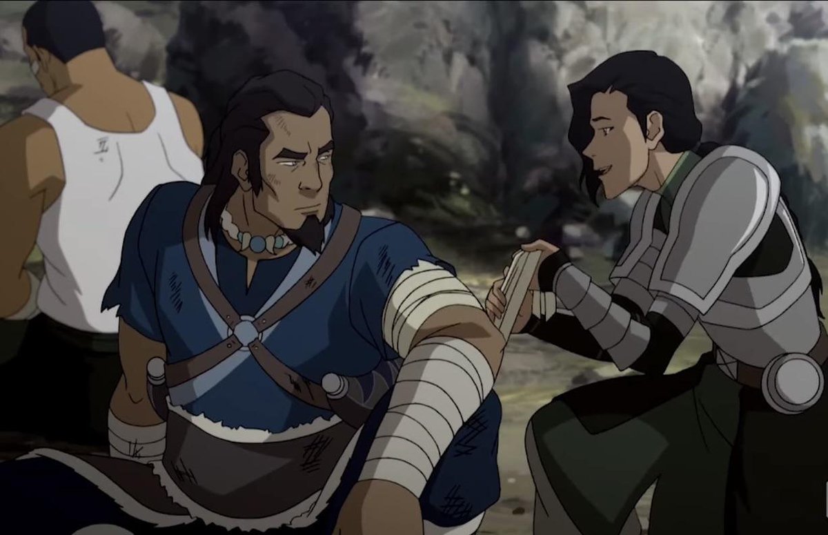 К слову, люблю приём, когда мелкий эпизодический персонаж на заднем плане позже становится одним из главных действующих лиц.

Мне навскидку сразу Кувира из Легенды о Корре вспоминается, которая целый сезон фигурировала в сериале на фоне до становления антагонистом.