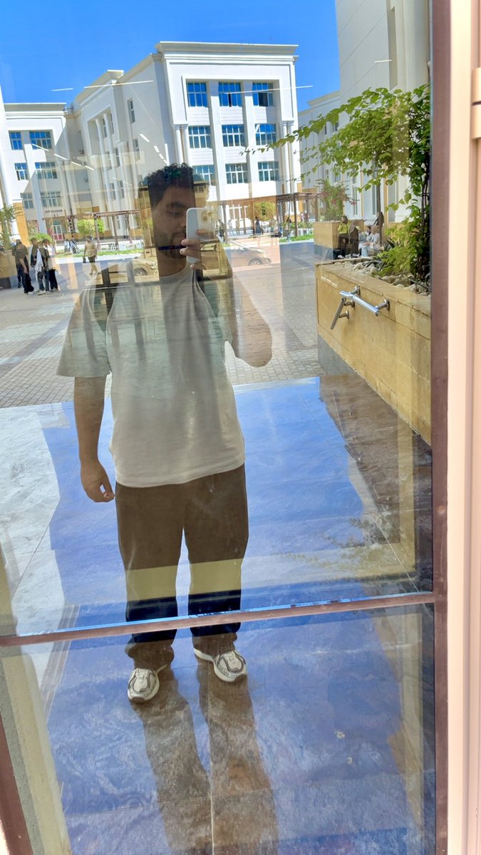 3bdullahWalled's tweet image. حابب اعمل تحدي لنفسي ، 1000 يوم مذاكرة لتراك السايبر سيكيورتي مع العلم ان التحدي دا هيبقى مع دراستي في الجامعة
 
و جزء من التحدي ، إنِ احاول في ال 1000 يوم إنِ ابقى مؤهل إنِ اقدم في شركة من الشركات ال FAANG

جهزنا الرود ماب طبعاً بتاعت بشمهندس @Zigoo0 

Challeng to join FAANG🤩