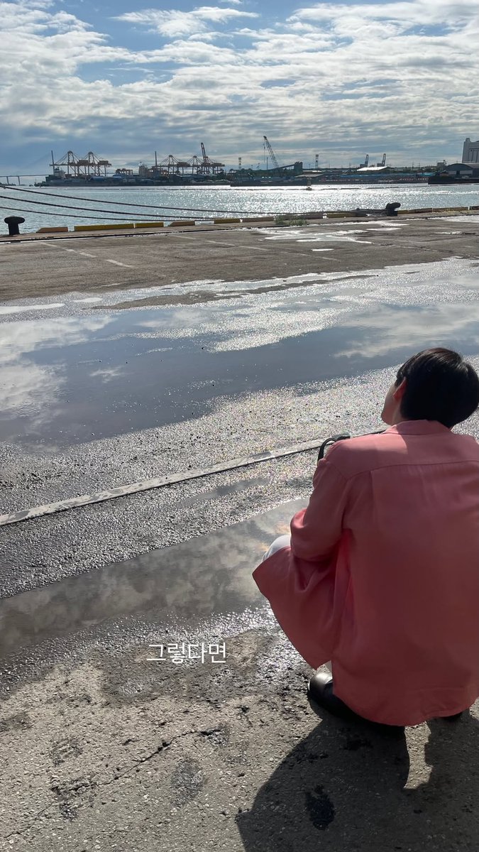 ackko_mine's tweet photo. 20251115 #minhakim__ IG๐story
ํํ์์ฌ๐
#์ด์คํธ #LEEJUNHO #ๆไฟๆ #ใคใธใฅใ
#O3Collective #O3CLTV
#tvN #ํํ์์ฌ #Typhoonfamily https://t.co/EqugpQ1kS3