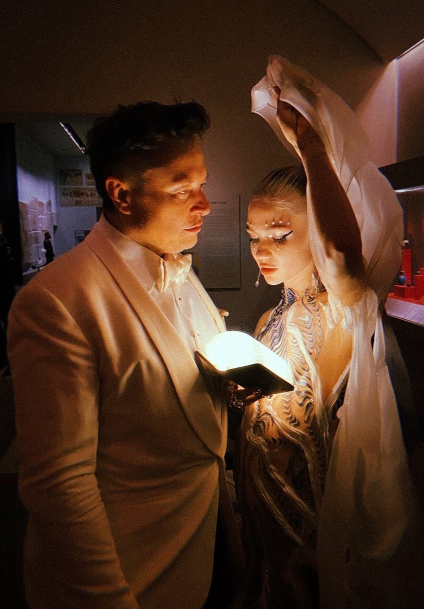 astro_greek's tweet image. Elon invited Grimes to fly up to Fremont to visit his factory, his idea of a good date.

&quot;We just walked the floor all night, and I watched him try to fix things,&quot; she says. 

The next night, while driving her to a restaurant, he showed how fast the car accelerated, then took his…