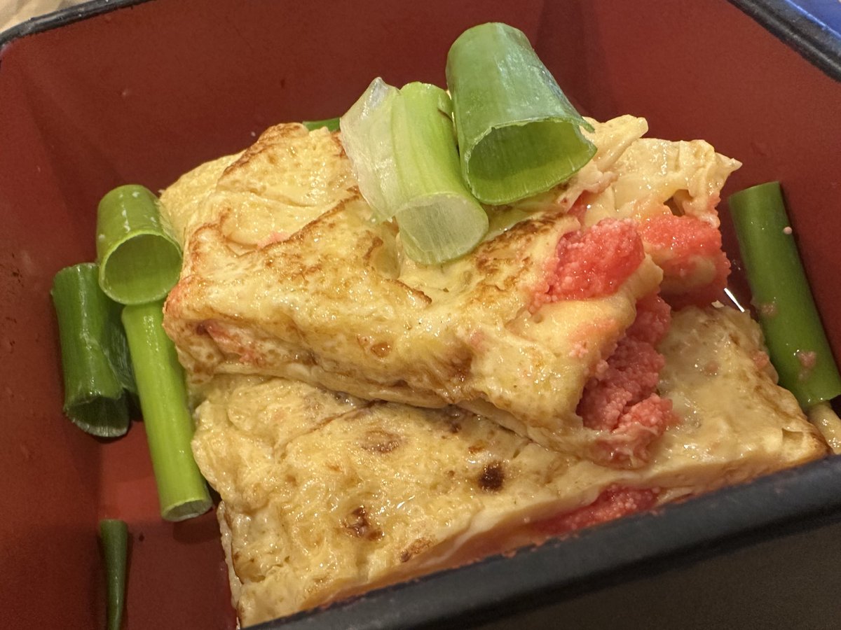 deletekun_dbd's tweet image. ああああー❤️
東京駅内の居酒屋ってなんでこんな楽しいんやろ(・∀・)

明太九条ネギだし巻きと舞茸&amp;amp;サーモン天ぷら絶品すぎた✨

対ありでした☺️