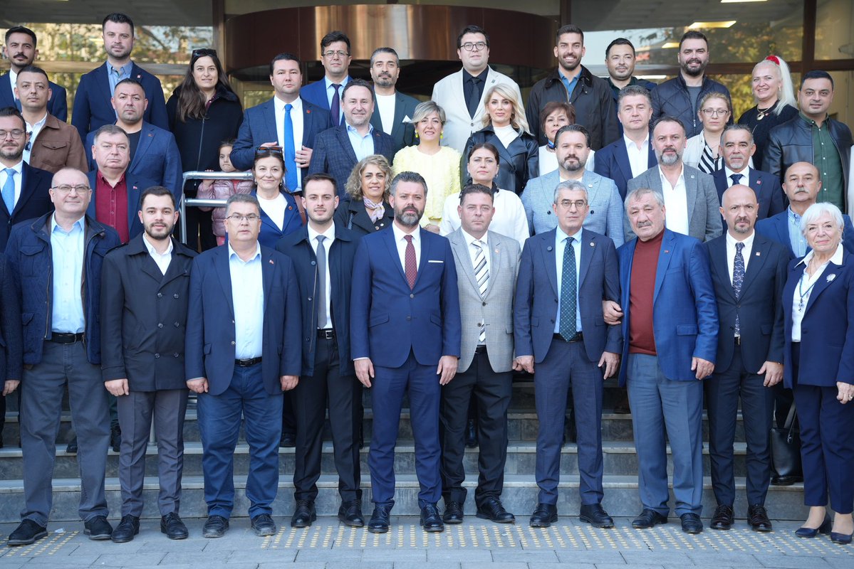 Cumhuriyet Halk Partisi Grup Başkan Vekilimiz Sayın Gökhan Günaydın’ı belediyemizde ağırlamaktan memnuniyet duyduk.

Çorlu’da yürüttüğümüz çalışmalar ve kentimizin geleceğine yönelik projeler hakkında kapsamlı bir sohbet etme fırsatı bulduğumuz Sn. Gökhan Günaydın’a nazik