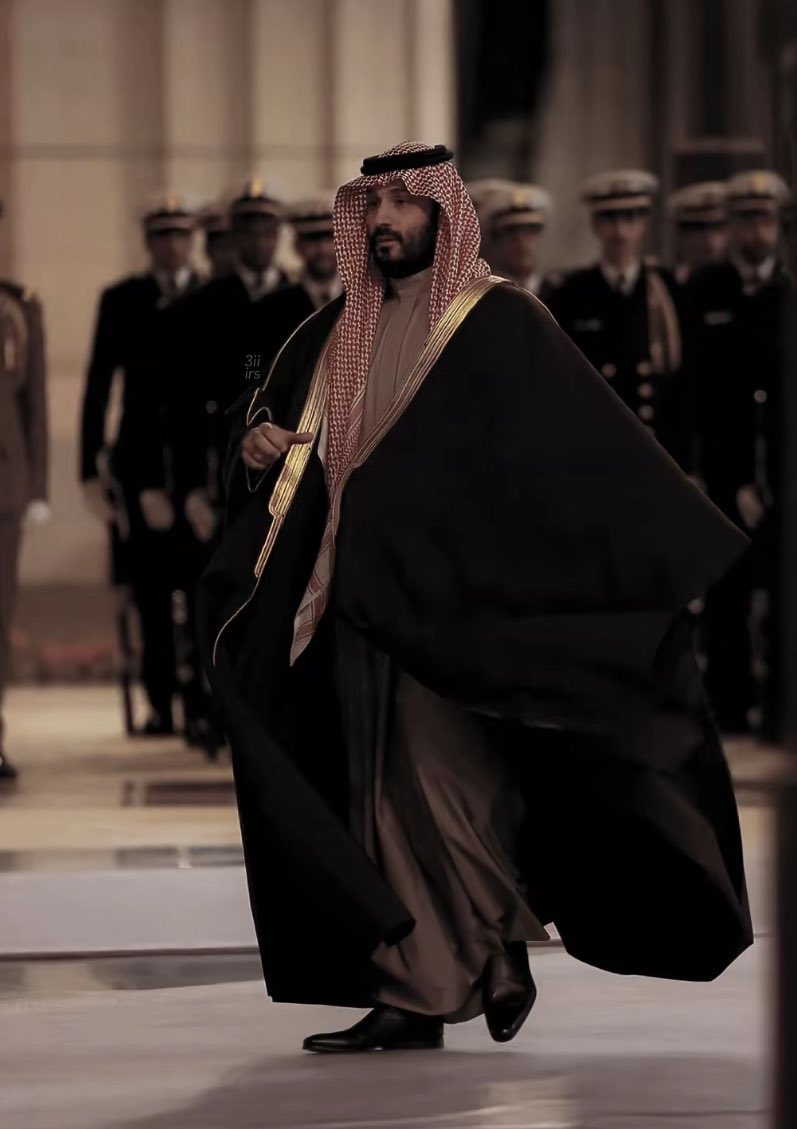 سمو ولي العهد حفظه الله :

لا يهمّني كيف ينّظر العالم إلىّ، بقدر ما يهمّني
ما يصب في مصلحة البلاد والشعب السعودي