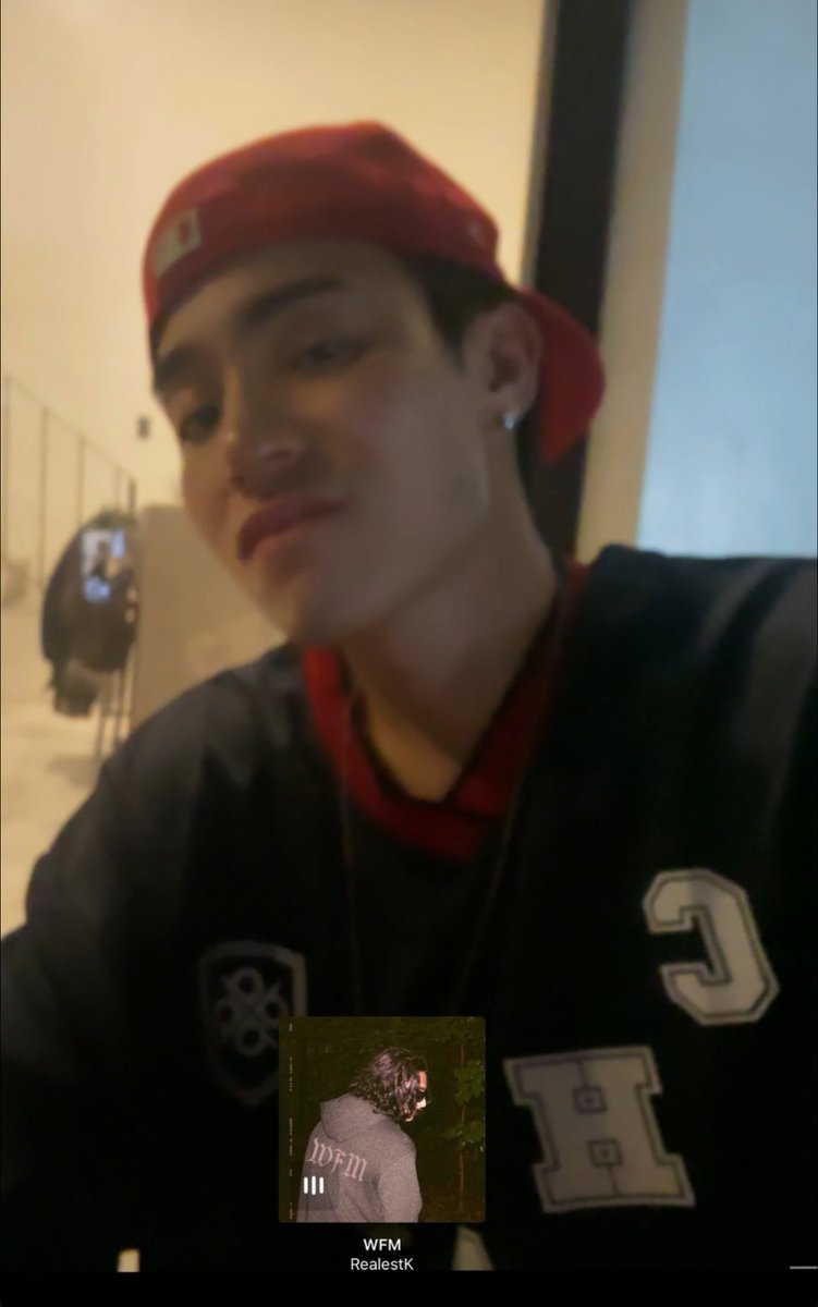 ayan na ang head admin ng team mika!!

MIKA LEADS THE SPARKLE