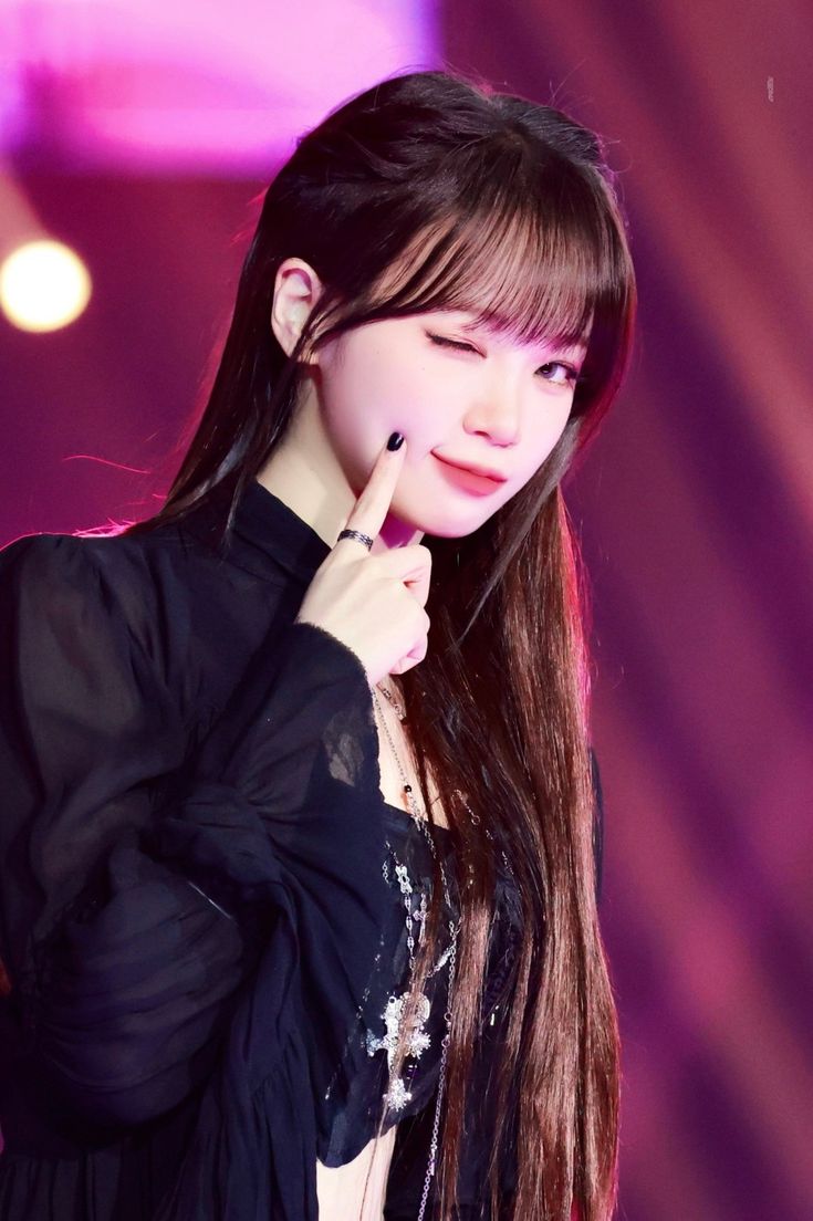 ssamupix's tweet photo. wink chae 😉 https://t.co/ZEUO7z4QbK