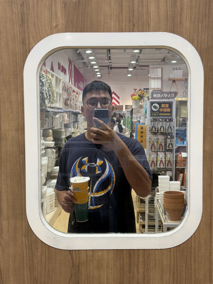 被迫剪成短頭髮了⋯⋯