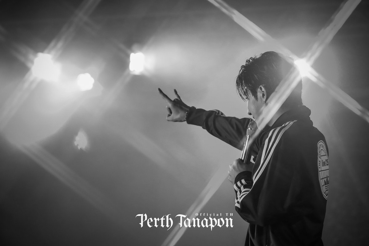 PerthOfficialTH's tweet image. PERTH SHINE AT BANGSAEN
#BangsaenFest2025xPERTH 
#PerthTanapon #KDPPE 

ขอขอบคุณ @bangsaenfest ที่ชวนพี่เพิร์ธมาปลดปล่อยพลังสุดมันในวันนี้ หวังว่าทุกคนจะได้รับความสุขกลับไปนะครับ ขอบคุณแฟนคลับทุกท่านที่คอยสนับสนุนและส่งแรงใจให้เสมอ เดินทางกลับบ้านโดยสวัสดิภาพ แล้วพบกันใหม่ครับ…