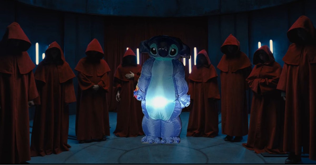 GlowingEyesRep's tweet image. The leader of the rebellion mind you @tylerrjoseph