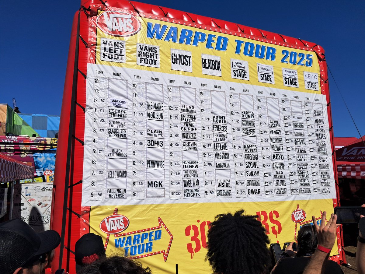 Mightyena587's tweet photo. Warped Tour Orlando 2025 Day 1 #warpedtour https://t.co/zfkX0kDfSM