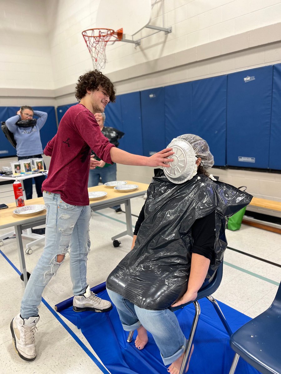 StLukeRCSD tweet media