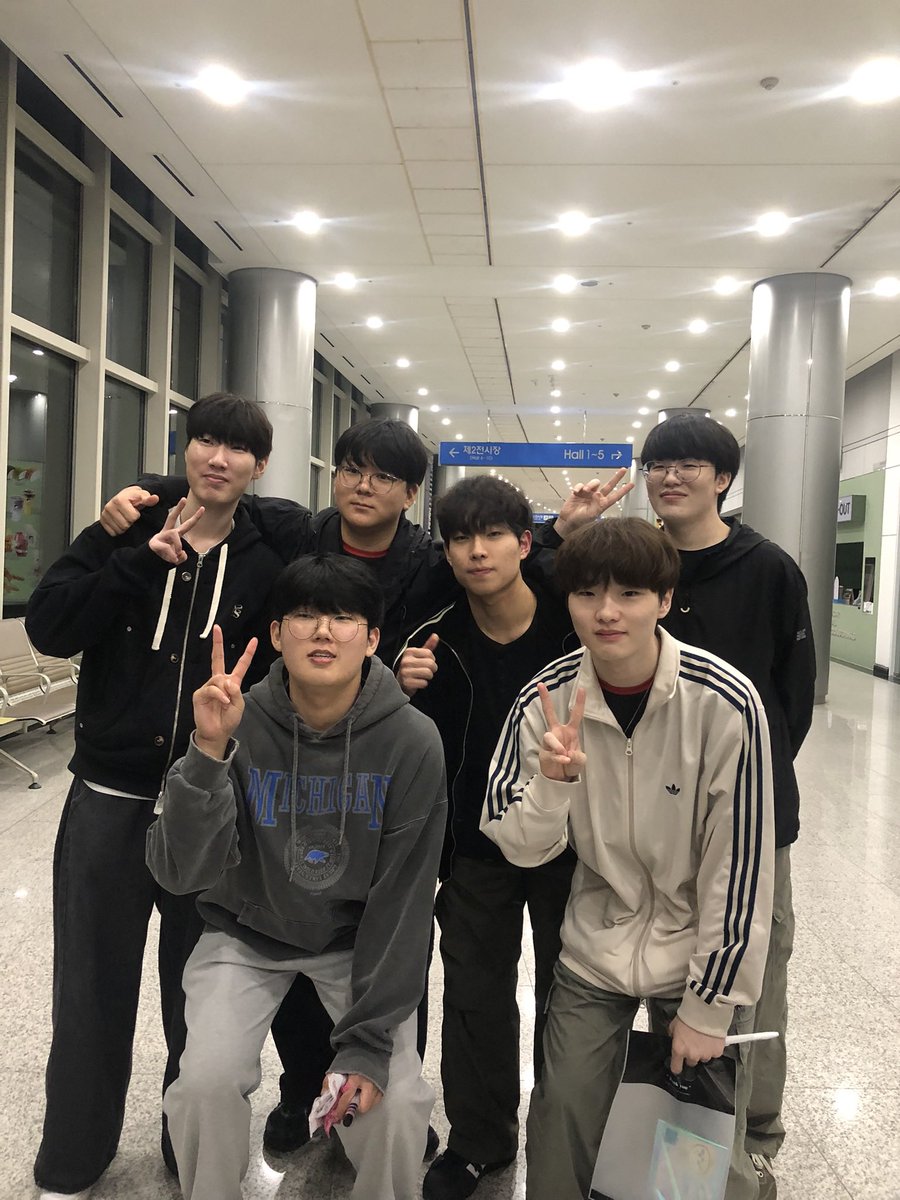 모비즌 tweet media