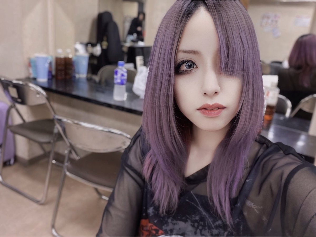 SCARSOFMOMENT_B's tweet image. 福岡BEAT STATION
青色壱号×伝々夢史
青夢史ツアーおつかれ様でした！

新生Ankh Raysの初ライブ
サポート完了紫💜！

ご来場頂いた皆様
対バン&amp;amp;関係者の皆様
ありがとうございましたー🤘🔥

次は
11/29@福岡 ROZALIAサポート
12/27@福岡 SCARS OF MOMENT

年末まで駆け抜けるぜー🤘🔥