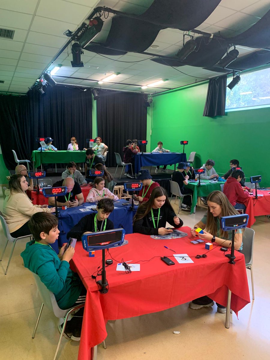 “OPEN RUBIK 2025”
Gaur eta bihar Basozelai Gizarte Etxean.
¡Os esperamos!

@basaurikoudala <a href="/euskalcubing/">EuskalCubing</a> @kulturbasauri #zirtzart