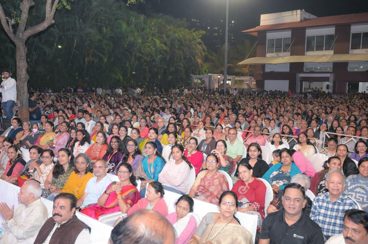 Dheeraj Ghate (Modi Ka Parivar) tweet media