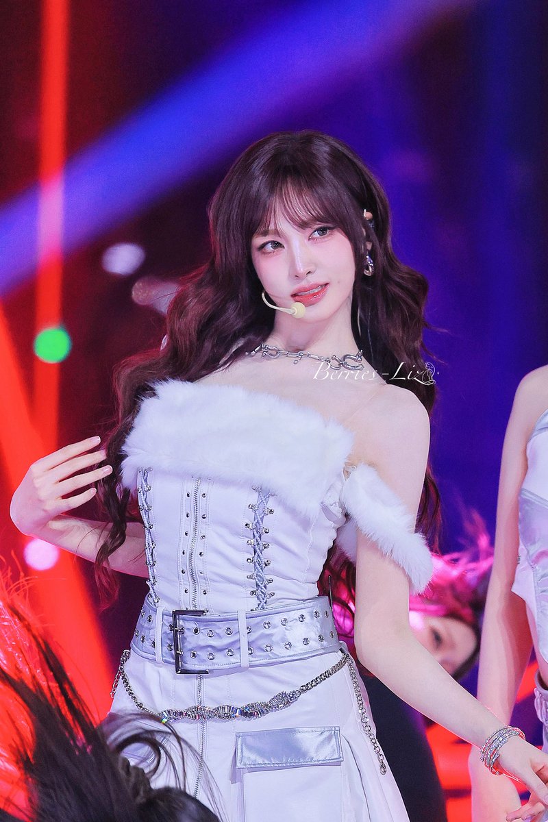 🫐251115 💃KGMA 2025 #리즈 #아이브 #LIZ #IVE #アイヴ #リズ