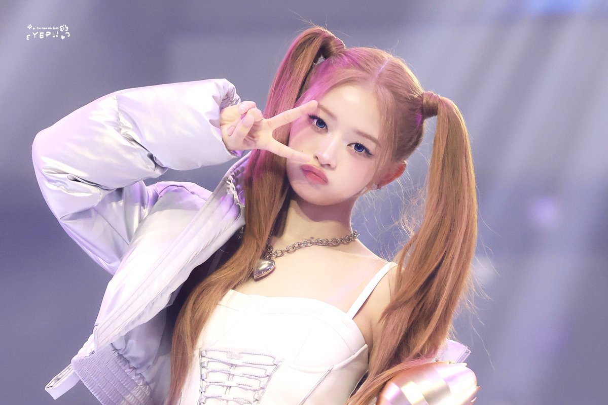 251115

#IVE #아이브
#REI #레이 #レイ