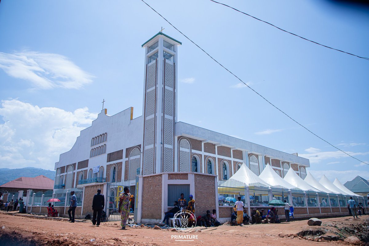 NtahontuyeN's tweet photo. Ce samedi 15 novembre 2025, j’ai eu l’immense joie de prendre part aux cérémonies d’érection canonique de la paroisse Gahahe, située en @NtahangwaMairie,à @Bujaprov2025. Un moment de grâce pour partager la Parole de Dieu avec les fidèles de cette nouvelle paroisse. https://t.co/SvzuLbQNLc