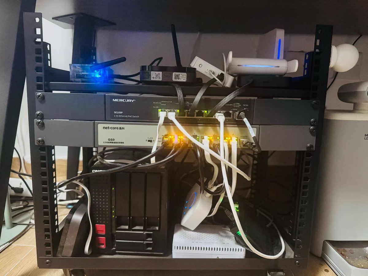 zhounanyu's tweet image. Before vs After #homelab