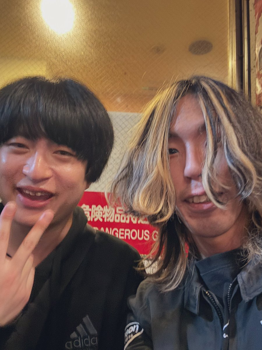 DochiT1's tweet photo. カイレンフェスやってた！！
ジンゴバンド見れて良かった😭
懐かしさも感じつつやっぱ良い曲で愛を感じたな~
ほんまにお疲れさんやで！ https://t.co/kpZqSfshAS