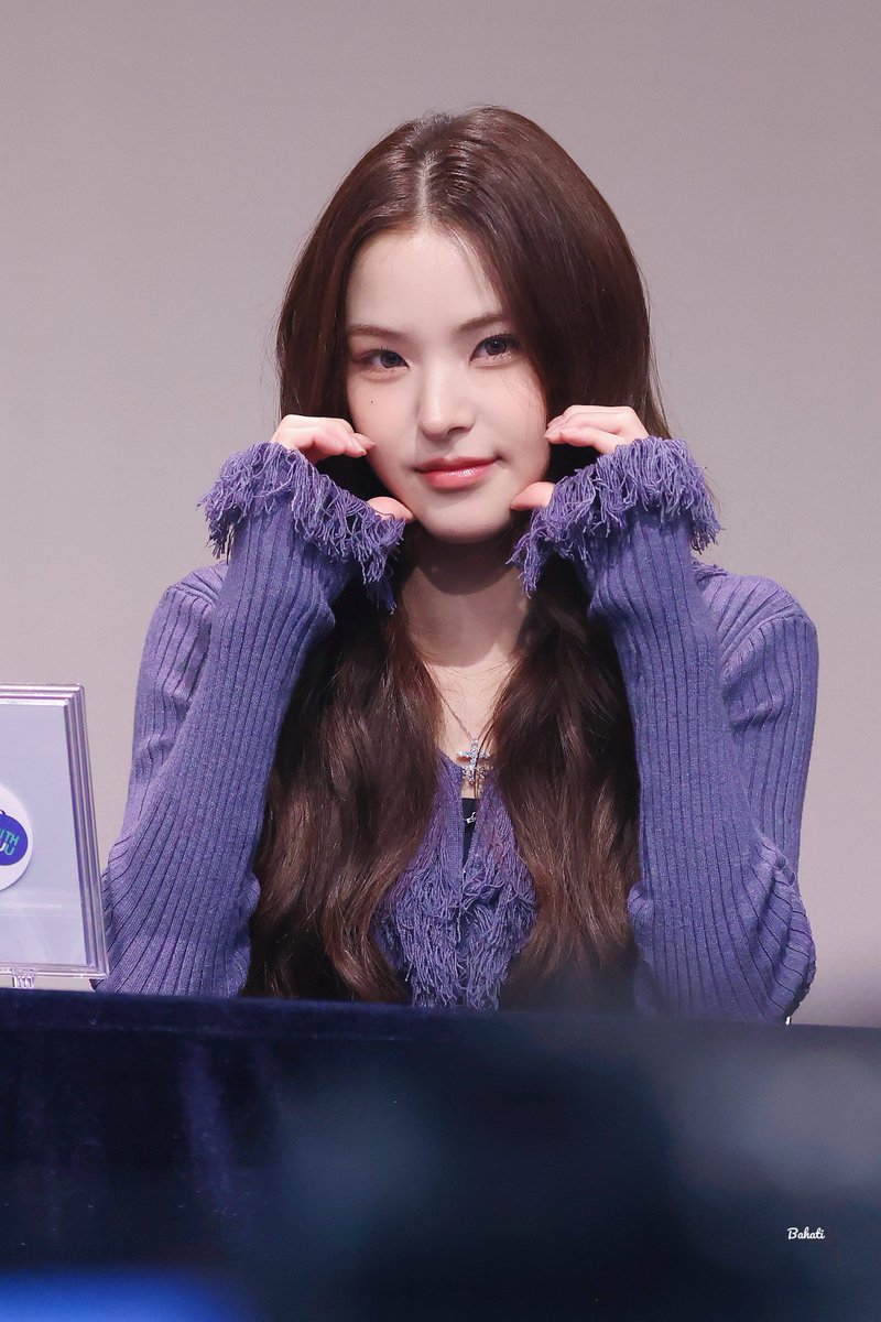 Bahati_Ba's tweet photo. 251115

#MAI #마이 
#이즈나 #IZNA https://t.co/Gqp3x3LqLW