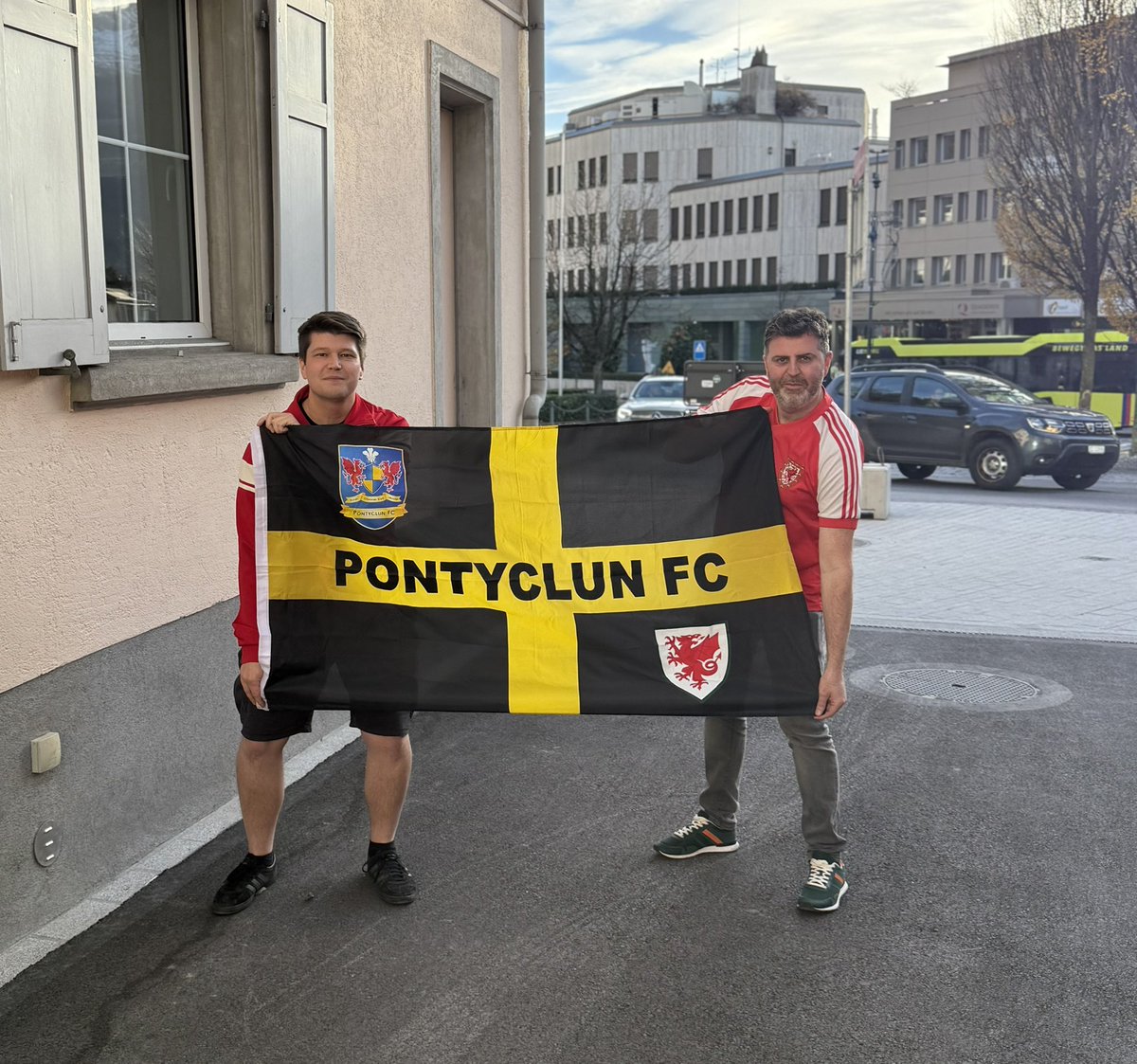 PontyclunFC's tweet image. 𝙋𝙤𝙣𝙩𝙮𝙘𝙡𝙪𝙣 𝙜𝙚𝙩 𝙚𝙫𝙚𝙧𝙮𝙬𝙝𝙚𝙧𝙚 🏴󠁧󠁢󠁷󠁬󠁳󠁿

Jordan &amp;amp; Dave are flying the Pontyclun flag out in Liechtenstein 🇱🇮 

#UTC