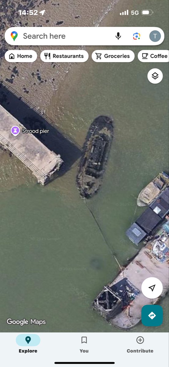 TerryStack3's tweet image. Does anybody know what this boat next to Strood Pier on the Medway River is? Saw it the other day, looks like it was quite decent in its heyday day. It’s close to the Russian submarine.