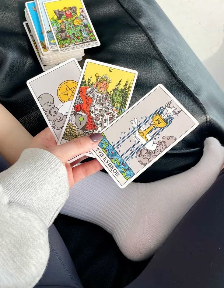 عروس دنیای فال tweet media