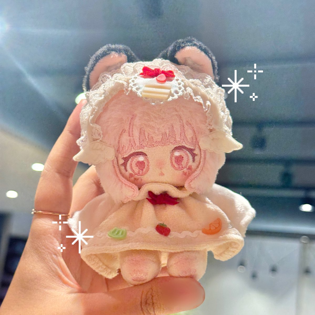 트친분꺼 슬쩍 입혀봤는데 넘 귀여웟🍰💕
#몽이네_솜솜