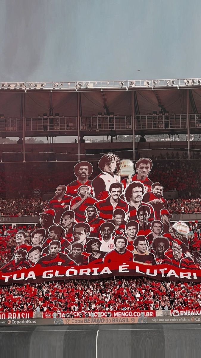 Saramacei's tweet photo. Carta aberta para o Flamengo 

Escolhi te ama desde de pequena, Escolhi sofrer, amar, rir, chorar, xingar 
Escolhi vestir as cores mais linda, o vermelho e preto.
Escolhi te seguir ate o fim
Te amarei para sempre Clube de Resgatas do Flamengo. Feliz 130 anos ❤️🖤 https://t.co/BeO3iK9qCb