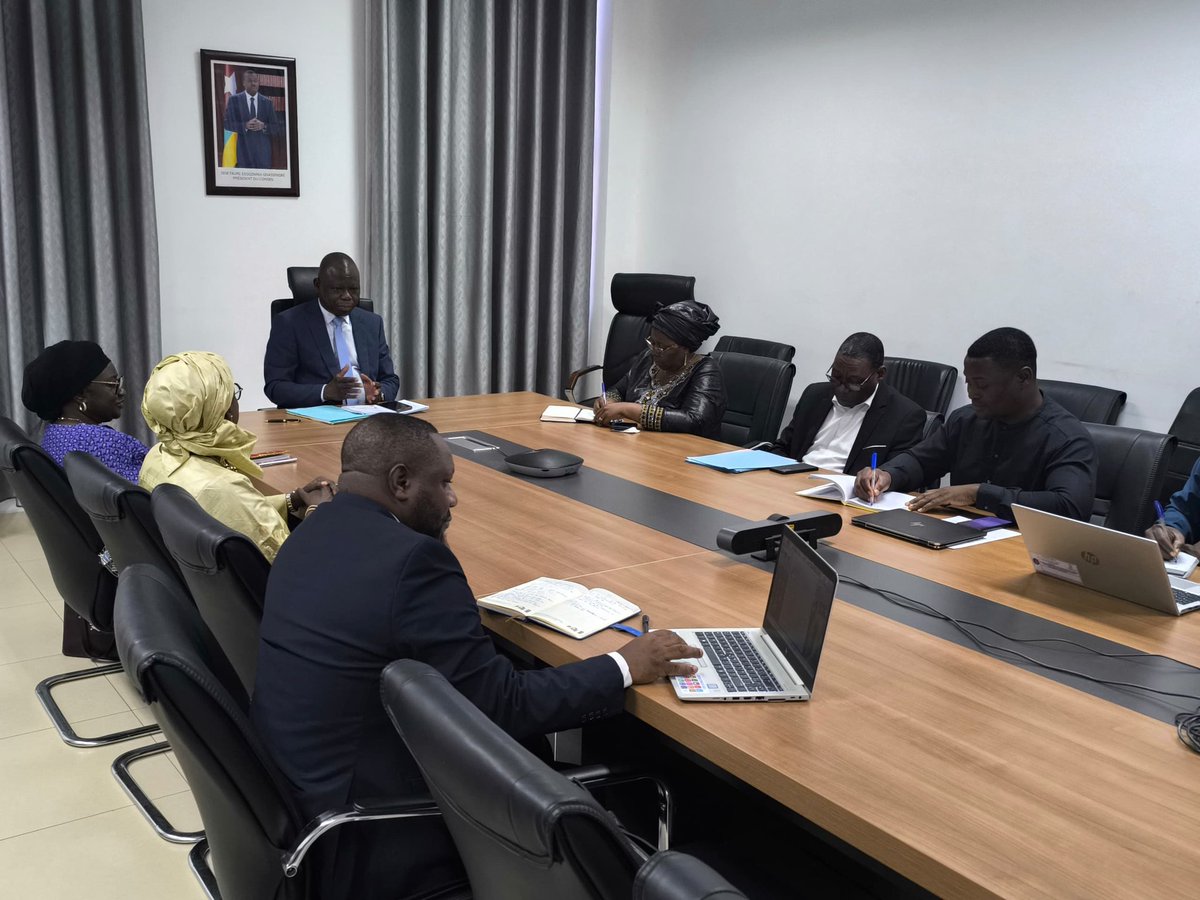 Il sagit notamment des projets  structurants suivants :
- construction du Centre de santé digitale de Lomé,
- mise en place du service d’hémodialyse au CHU Kara,
- déploiement &amp; opérationnalisation de cliniques mobiles pour améliorer l’accès aux #soins en #ZonesRurales.