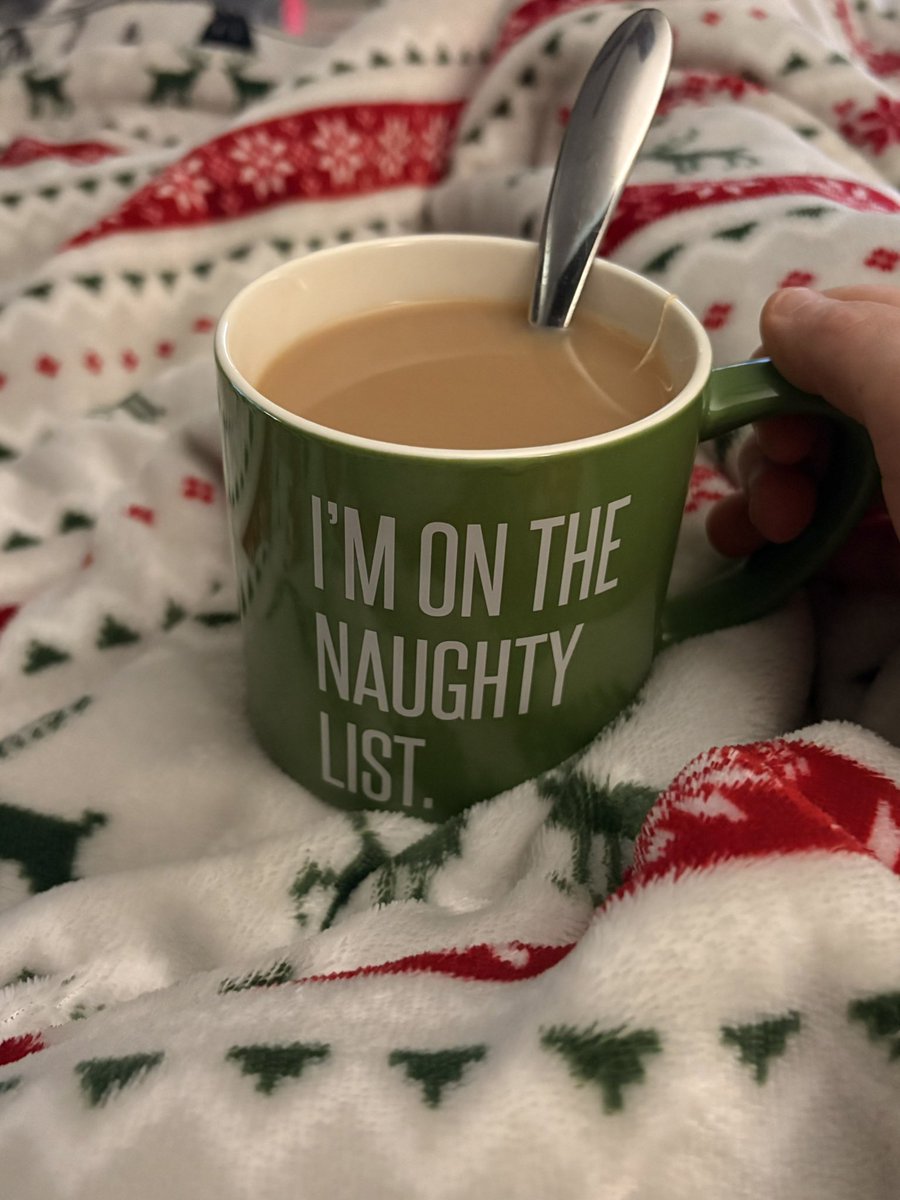 morning tea - with my morning tea .. waiting for <a href="/RealNurseKim/">Nurse_Kim</a> 😆