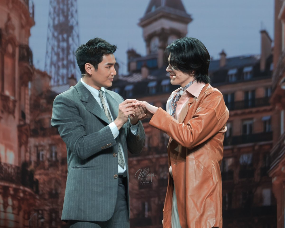 MAP27032021's tweet photo. He said yes 💍

#ShineBKKFancon
@Nnattawin1 #ApoNattawin
@milephakphum #MilePhakphum https://t.co/hr1oOrI0fn