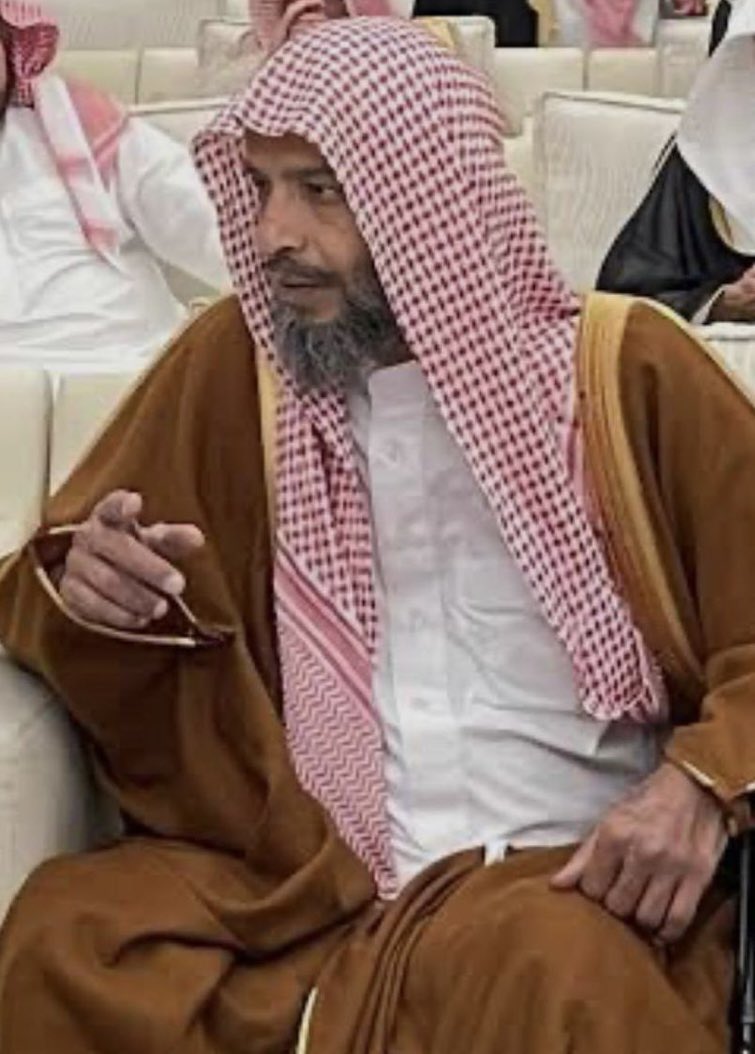 AlwatanNews24's tweet image. وفاة الشيخ عبدالله بن ناصر الشثري شقيق معالي المستشار بالديوان الملكي عضو هيئة كبار العلماء الشيخ سعد بن ناصر الشثري ..

والصلاه عليه بعد صلاة العصر يوم غد الأحد الموافق 1447/5/25هـ بجامع الملك خالد بأم الحمام في الرياض والدفن في مقبرة العمارية ..

رحمه الله تعالى وغفر له وأسكنه…