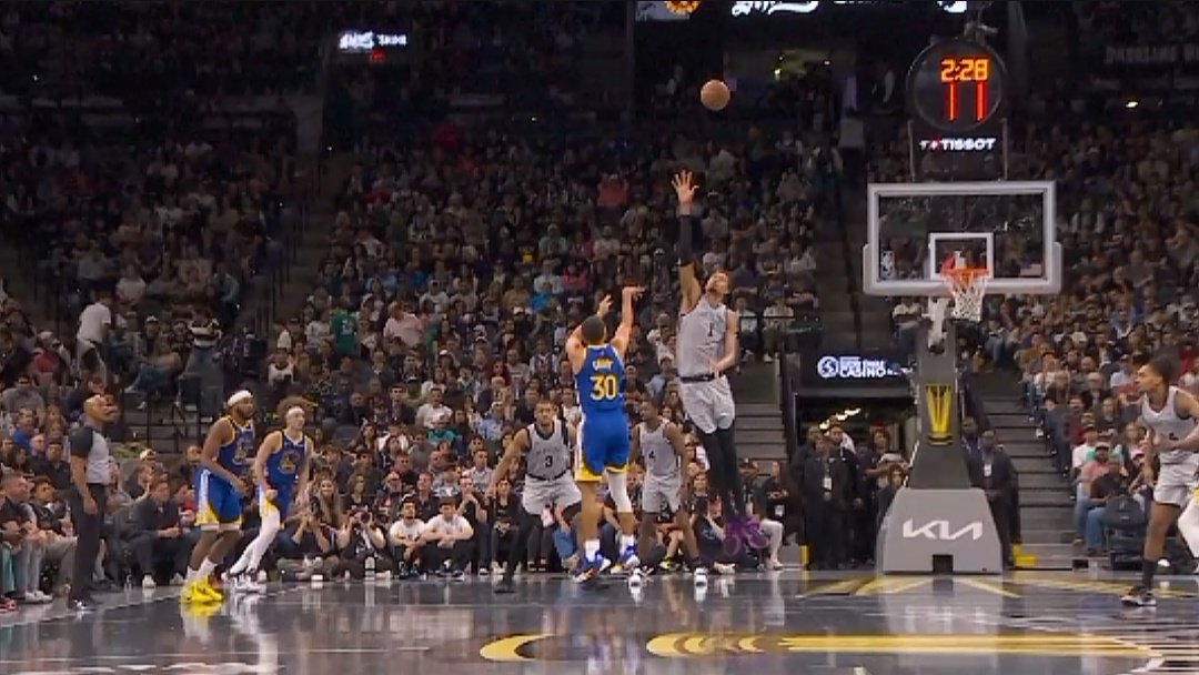 Steph Curry is just insane