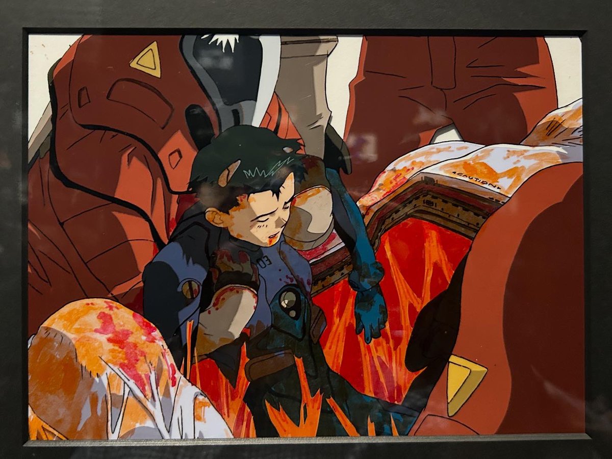 #オールエヴァ展 ではテレビのオープニングから本編、 #旧劇場版 、 #新劇場版 と古い順にセル画や原画が展示されていた。
テレビにしか登場しなかったシーンはすごく懐かしく感じたよ。