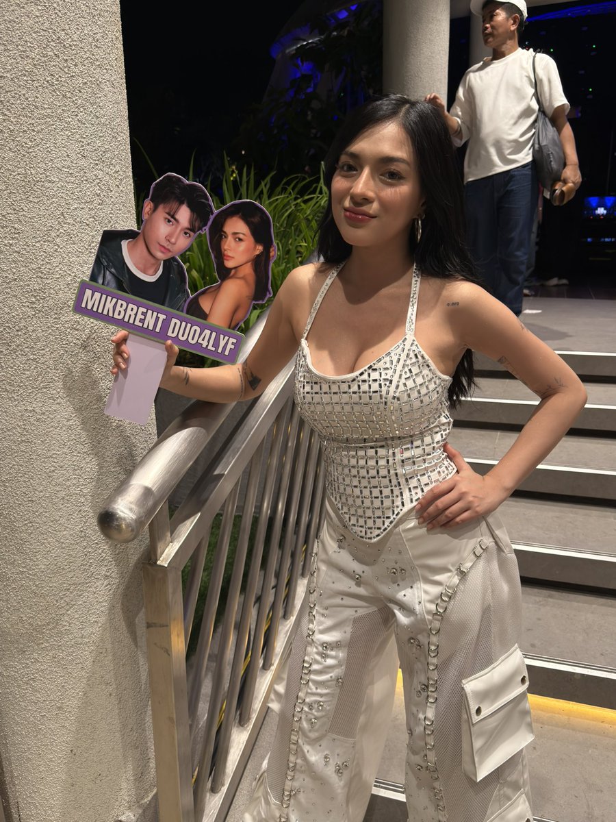 janenriquez_'s tweet image. 