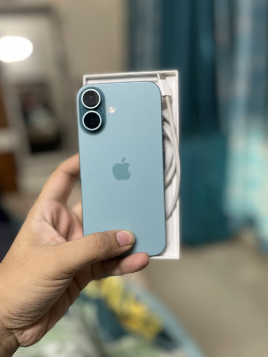 INShivamDwivedi's tweet image. Upgrade after 4 years, thanks @Trolling_isart ❤️📱

13 ➡️ 16

#iosupgrade