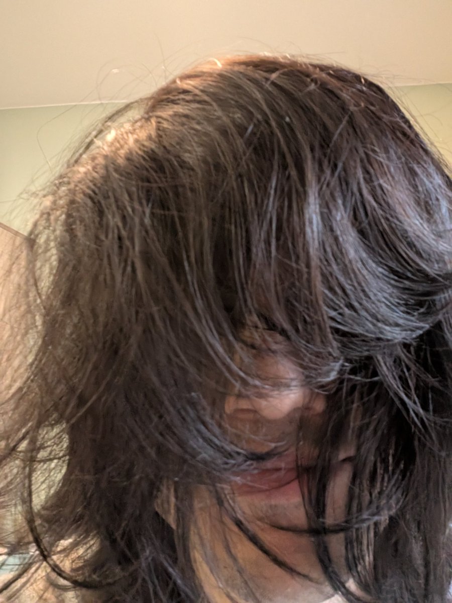 Envoyez coiffures stylées svp je vais coiffeur