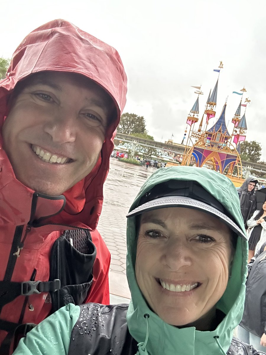collodi's tweet image. Name a duo more equipped for a Disney day in which it will rain the whole time. I'll wait. 

#CollodiAdventures