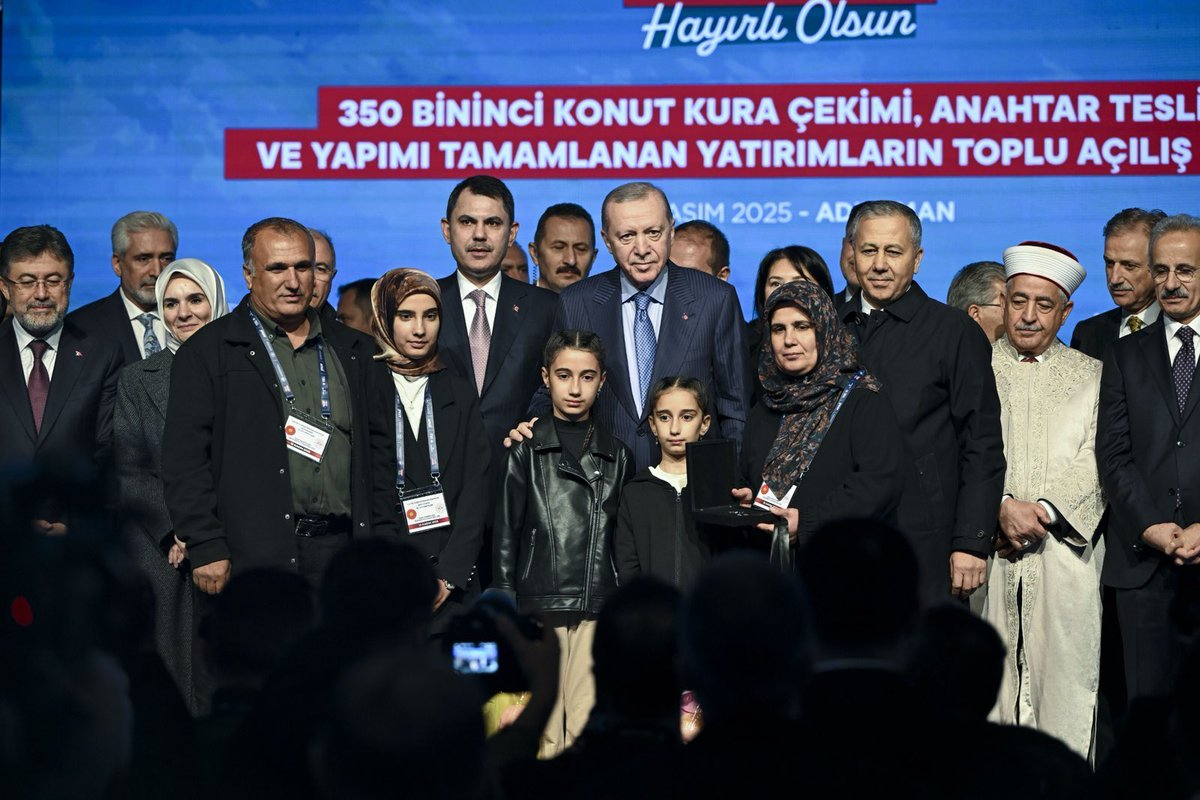 Cumhurbaşkanımız Sayın Recep Tayyip Erdoğan'ın teşrifleriyle, Adıyaman'da düzenlenen 350 Bininci Afet Konutu Anahtar Teslimi ve Yapımı Tamamlanan Yatırımların Toplu Açılış Töreni'ne katıldık.

Depremin ardından yaraların hızla sarılması için Sayın Cumhurbaşkanımızın liderliğinde