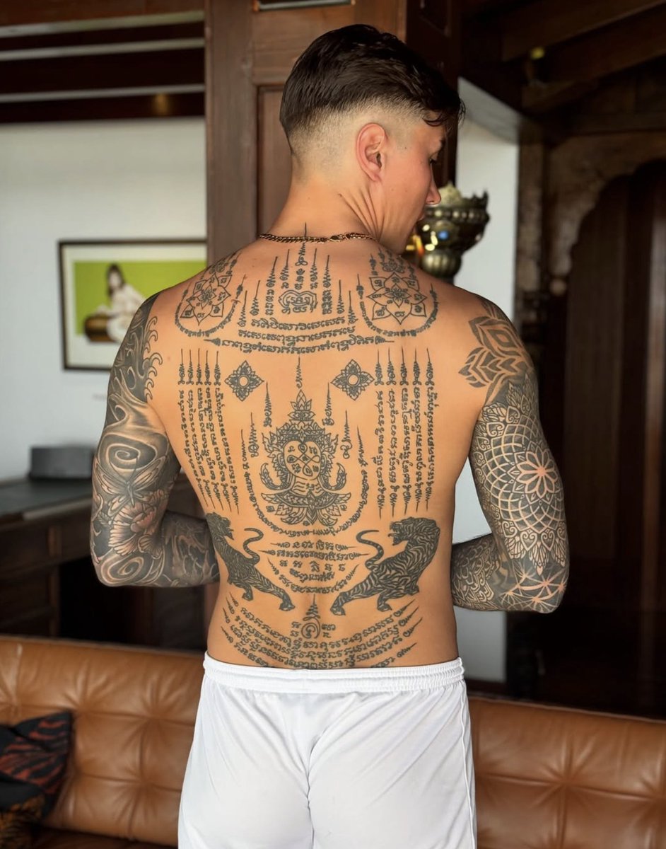 Do you like tattoos? 🩷