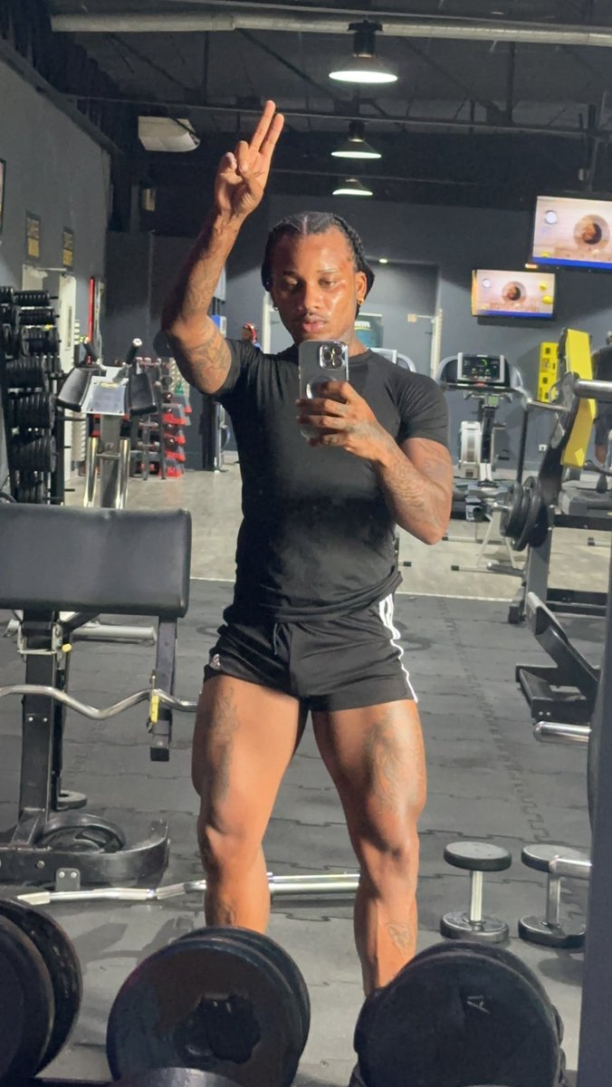 Ronel de coco tweet media